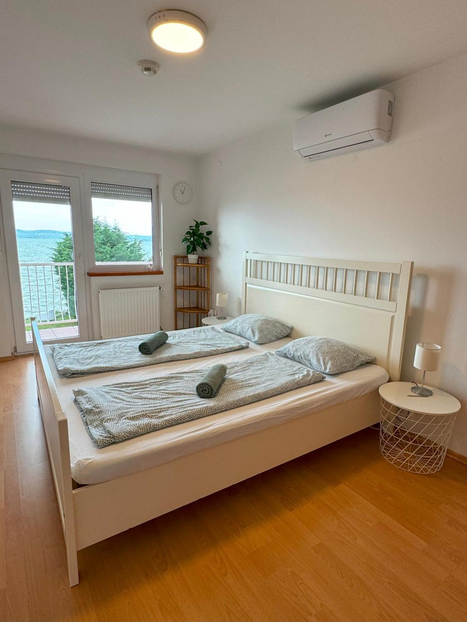 Zoeldpart Villa Balatonszarszo Bagian luar foto